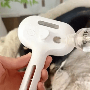 3-IN-1 MIST GROOMING BRUSH